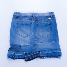 Load image into Gallery viewer, Skyy Hi hynotic skirt
